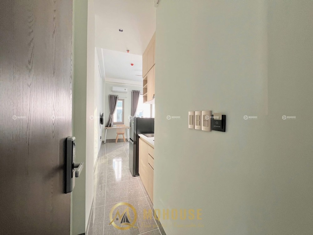 Cho thuê phòng trọ studio ban công gần sân bay Tân Sơn Nhất, Quận Tân Bình