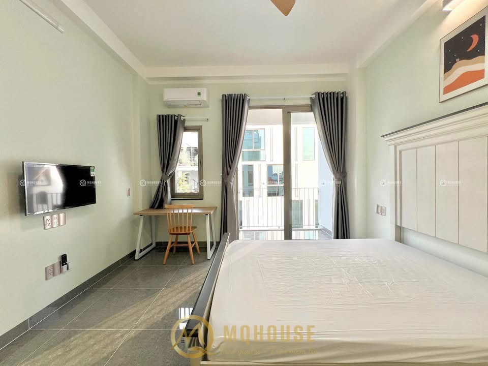 Cho thuê phòng trọ studio ban công gần sân bay Tân Sơn Nhất, Quận Tân Bình