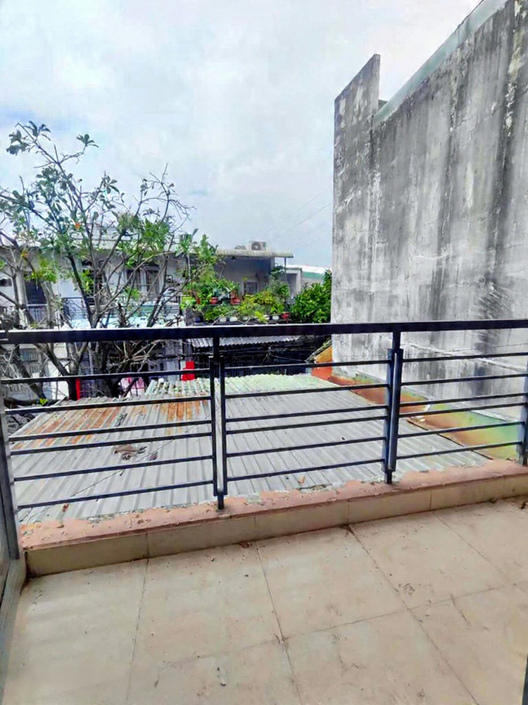 Cho thuê nhà 3 tầng Đường Số 42, P.Hiệp Bình Chánh – gần chợ Hiệp Bình – Có 2pn2wc giá 8tr/tháng