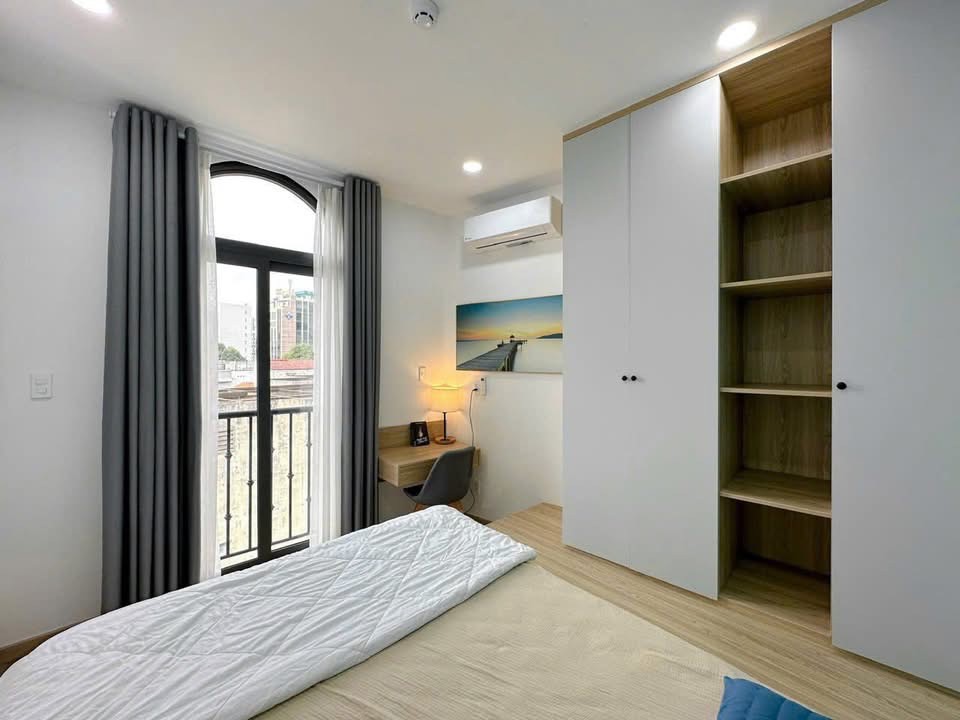 Cho thuê phòng 1 phòng ngủ 60m2 đầy đủ nội thất gần vòng xoay lăng cha cả, Tân Bình