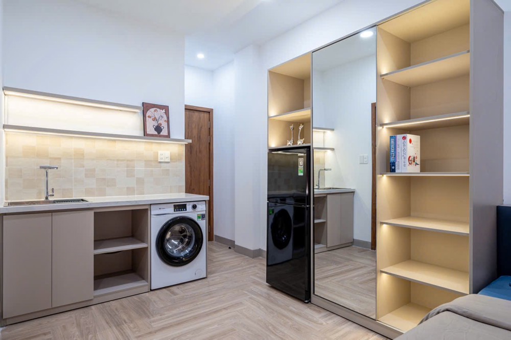 Cho thuê phòng studio full nội thất hiện đại cửa sổ lớn thoáng mát ngay nhà ga T3, Tân Bình