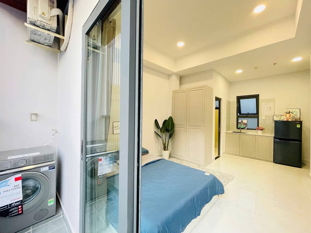 Cho thuê phòng studio thoáng mát hiện đại ngay nhà ga T3, Quận Tân Bình