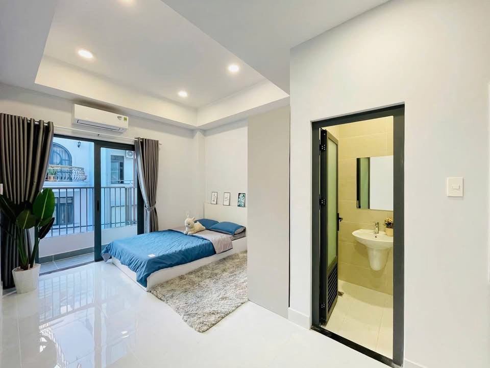 Cho thuê phòng studio thoáng mát hiện đại ngay nhà ga T3, Quận Tân Bình