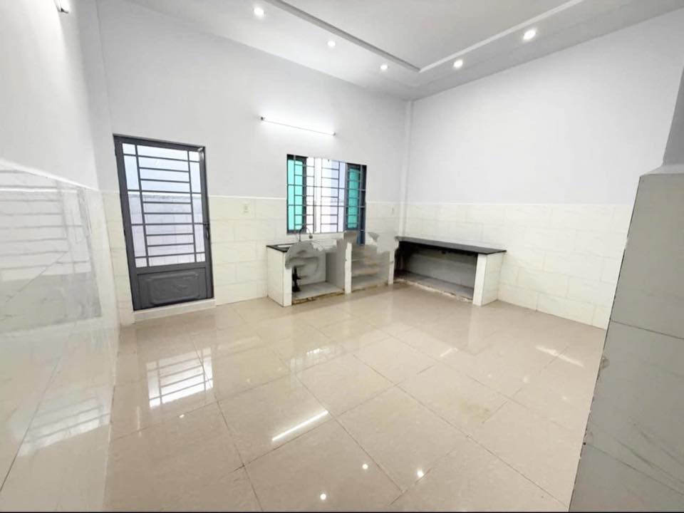 Cho Thuê Nhà 2PN-HXT Đường Số 9-Linh Tây, DT 100m2 gồm sân để xe, 2pn 3wc, sân sau giá 11tr/tháng