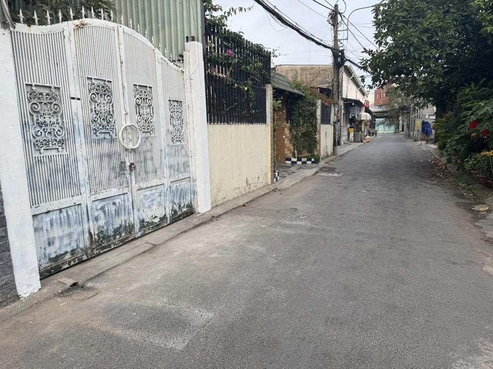 Cho thuê nhà cấp 4 Hẻm 92 đường số  2 - Trường Thọ Thủ Đức. DT 83m2 Gồm 1pn1wc + Sân Giá 7.5tr