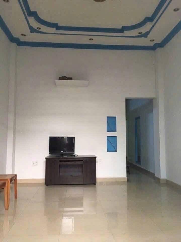 Cho thuê nhà nguyên căn đường số 18, P. Linh đông - DT 80m2 có 2pn1wc Giá 8tr/tháng