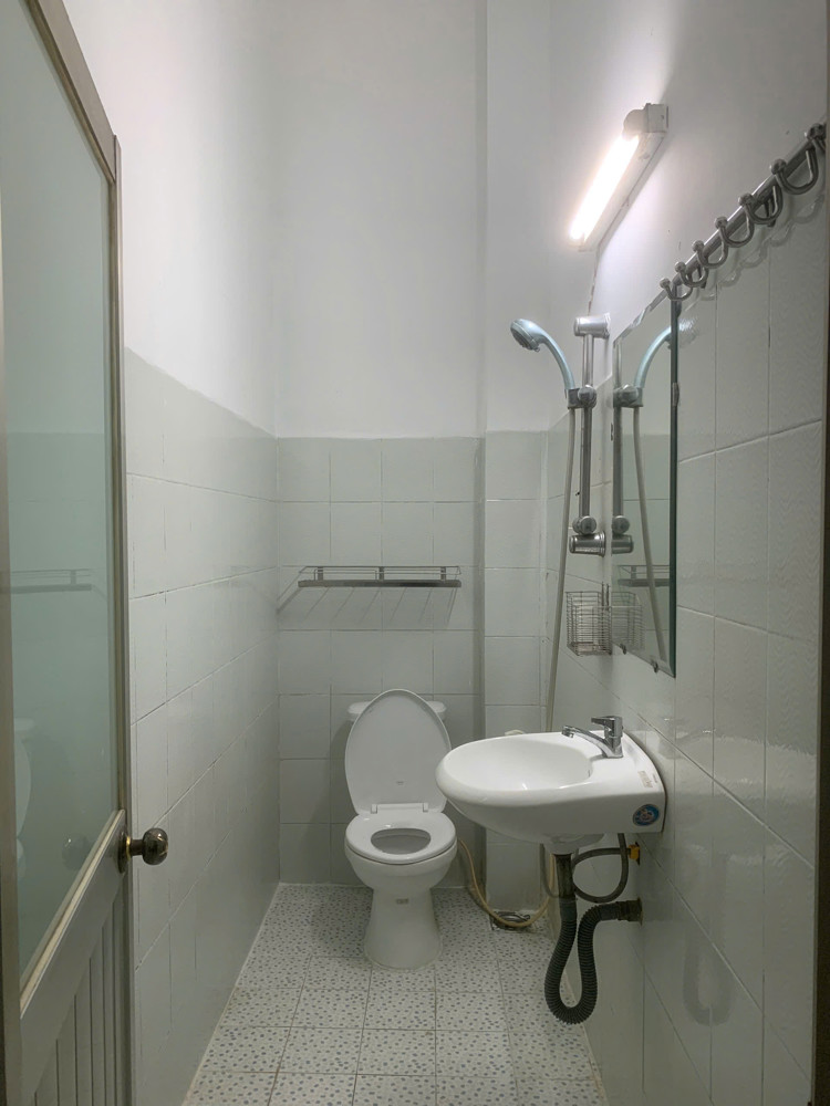 Nhà cho thuê hẻm 28 đường 45, P.Hiệp Bình Chánh - 2 tầng (sd 84m2) Gồm 2pn2wc Giá 8tr/tháng