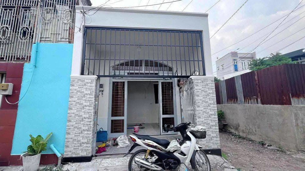 Cho Thuê Nhà Hẻm - Đường 11 Trường Thọ. Thủ Đức, 2 Tầng có 2pn2wc giá 8tr