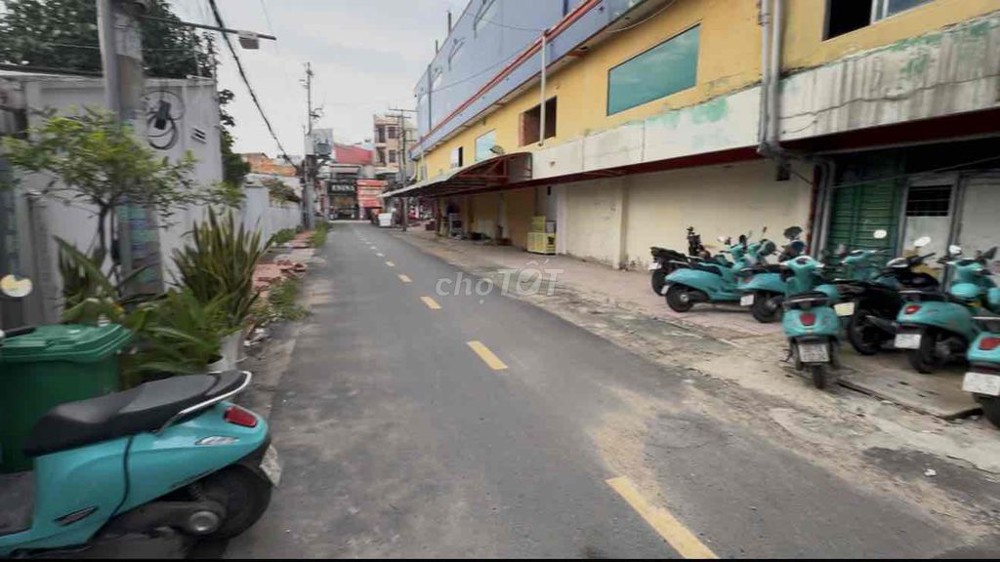 Cho thuê mặt bằng, nhà nguyên căn ngay Võ Văn Ngân. Bình Thọ - 52m2 có 4 tầng, 4pn3wc Giá 15tr/tháng