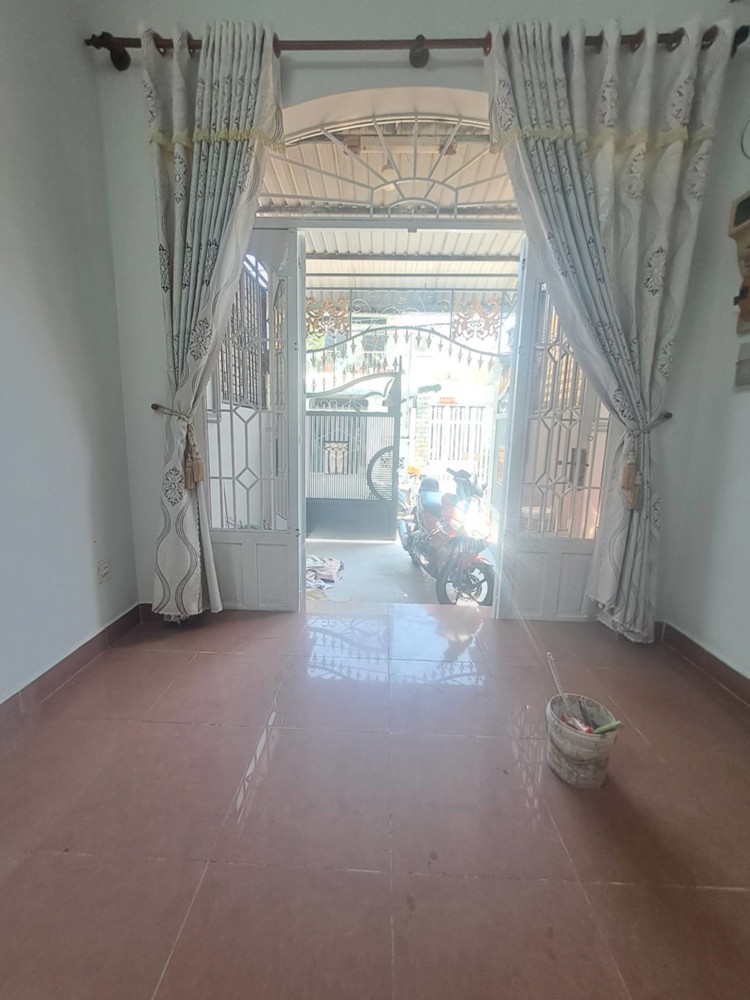 Cho thuê Nhà 3 Tầng Hẻm oto Hoàng Diệu 2, Thủ Đức - 3pn 3wc Giá 13tr/tháng