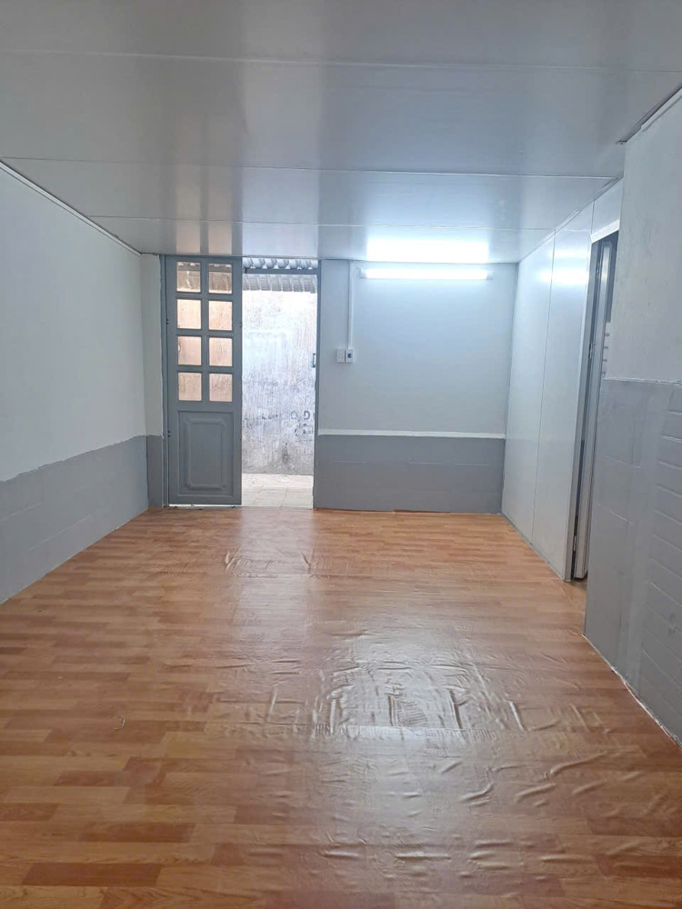 Nhà cho thuê Đường số 11, p. trường thọ. DT 60m2 Gồm 1pn1wc - 1pk, Nhà mát mẻ Giá 5tr/tháng