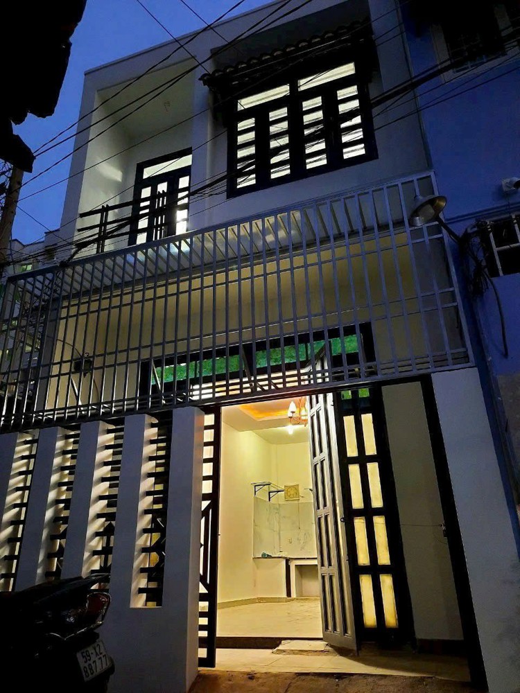 Cho thuê nhà hẻm xe hơi Kha Vạn Cân – Linh Chiểu, Thủ Đức, 2pn2wc giá 8tr/tháng