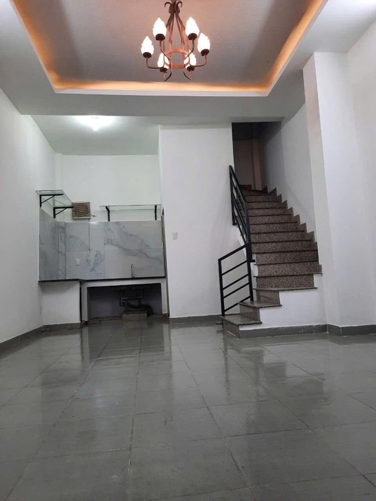 Cho thuê nhà hẻm xe hơi Kha Vạn Cân – Linh Chiểu, Thủ Đức, 2pn2wc giá 8tr/tháng