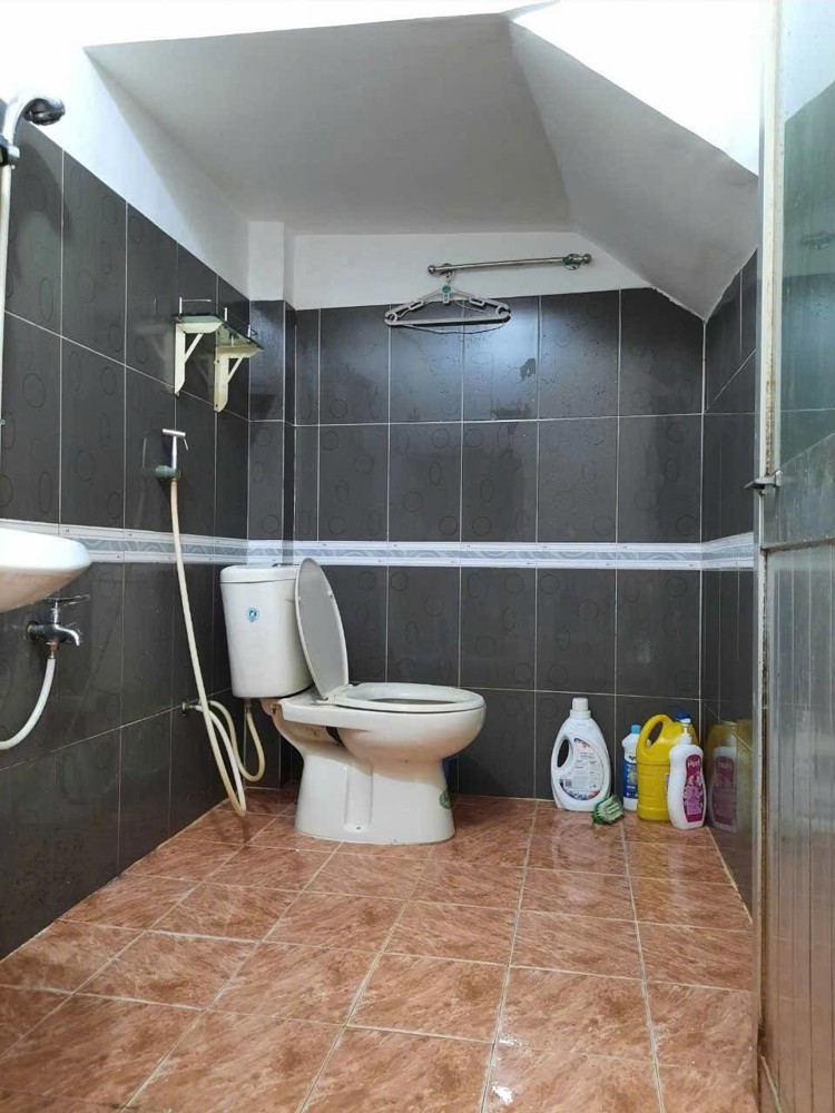 Cho thuê nhà hẻm xe hơi Kha Vạn Cân – Linh Chiểu, Thủ Đức, 2pn2wc giá 8tr/tháng