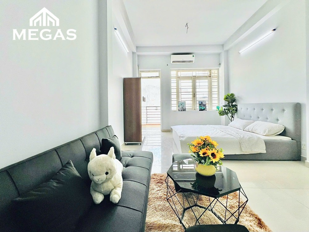 STUDIO BAN CÔNG FULL NỘI THẤT NGAY SÁT CHỢ PHẠM VĂN HAI - TÂN BÌNH