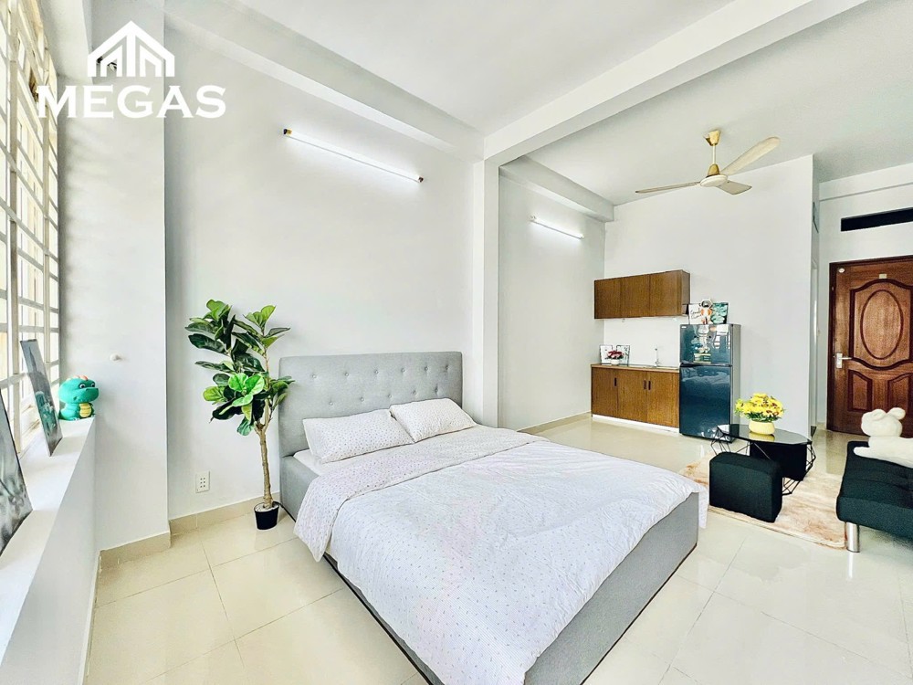 STUDIO BAN CÔNG FULL NỘI THẤT NGAY SÁT CHỢ PHẠM VĂN HAI - TÂN BÌNH