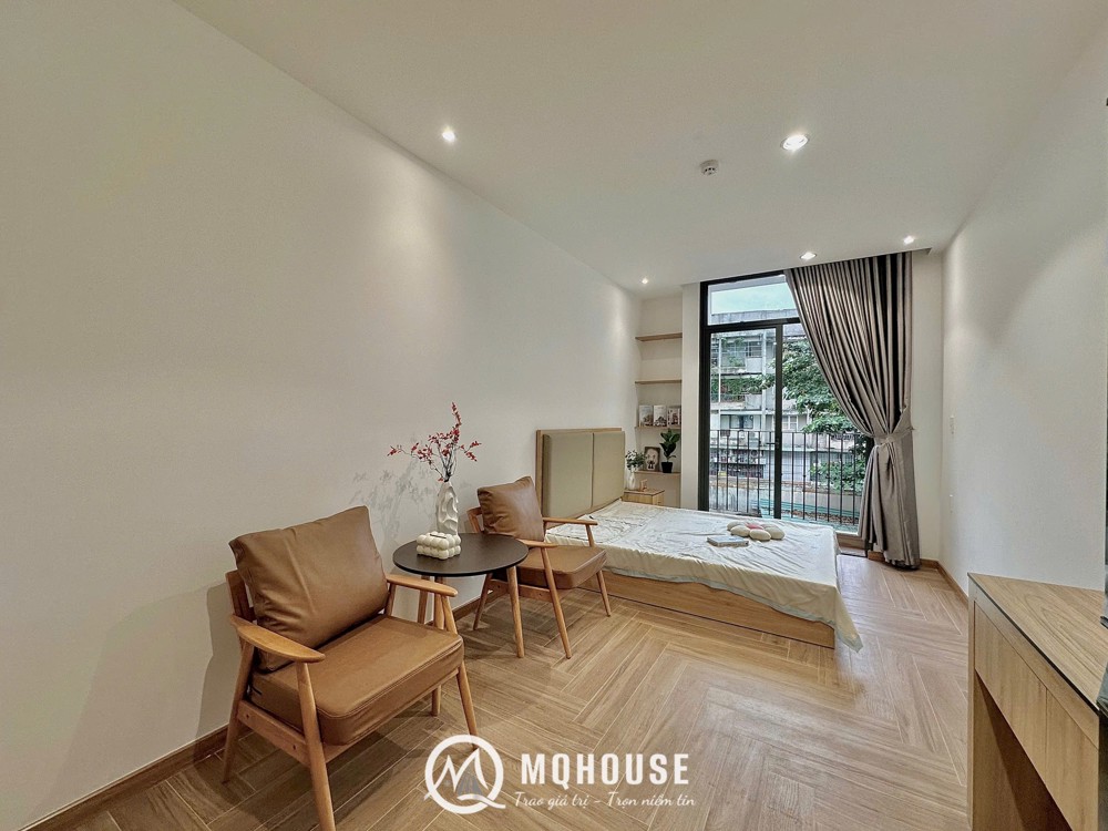 CĂN HỘ STUDIO FULL NỘI THẤT BAN CÔNG NGAY NHÀ GA T4