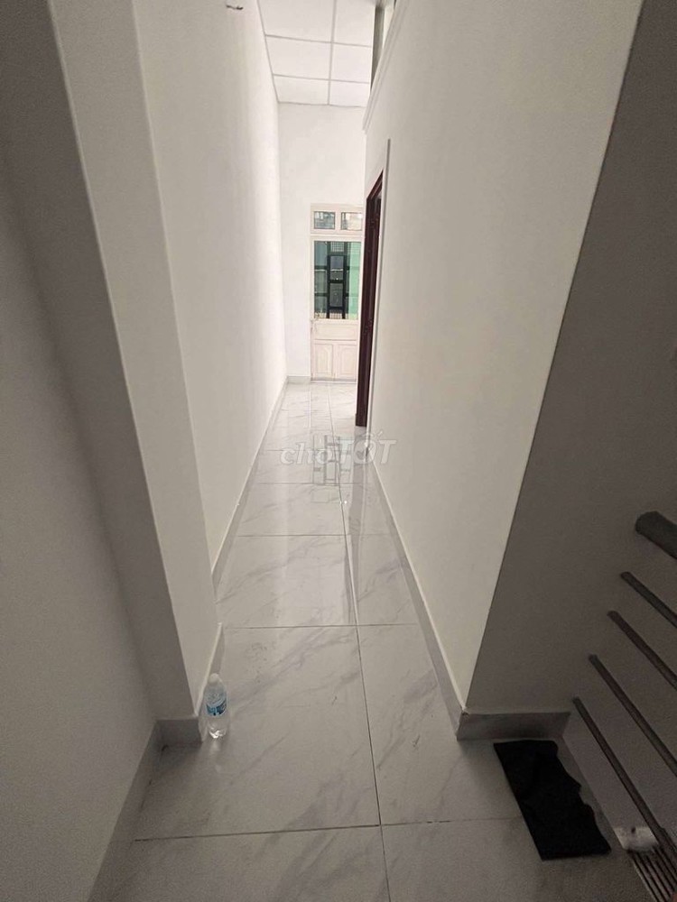 Cho thuê nhà Đường số 7, P.Linh Tây, Thủ Đức – 2PN + phòng thờ – 2WC – 9tr/tháng