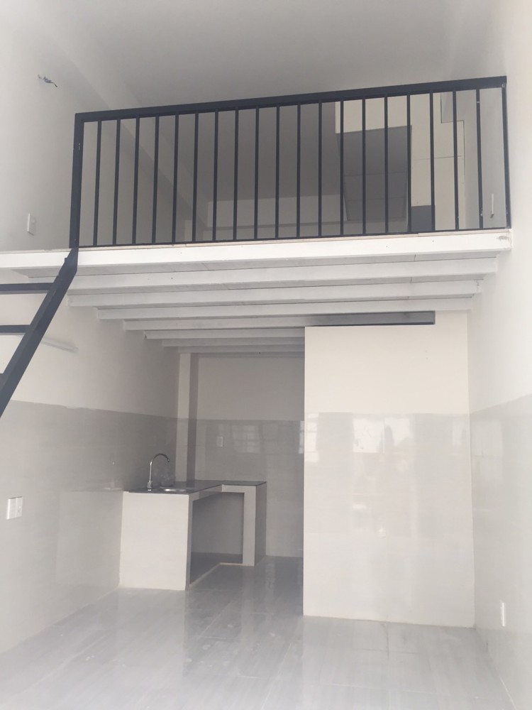 Cho thuê phòng trọ gần CC 4S Linh Đông – 30m² gác, ban công – 4tr/tháng