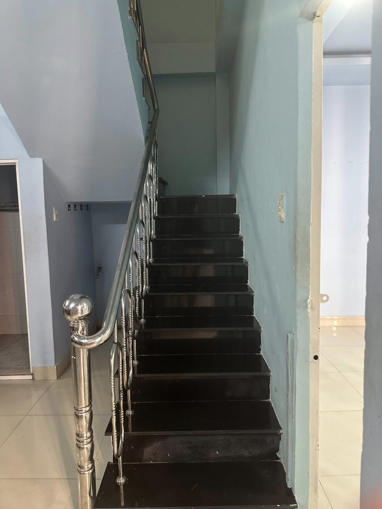 Cho thuê nhà hẻm ô tô Đường Số 9, P.Linh Tây, Thủ Đức – 180m², 4PN2WC, ở ngay – 10tr/tháng