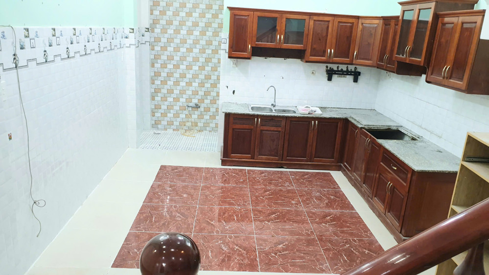 Cho Thuê Nhà nguyên căn Đường 22, P.Linh Đông, Thủ Đức – 4x18m, 1 trệt 2 lầu, 4PN4WC, sân ô tô