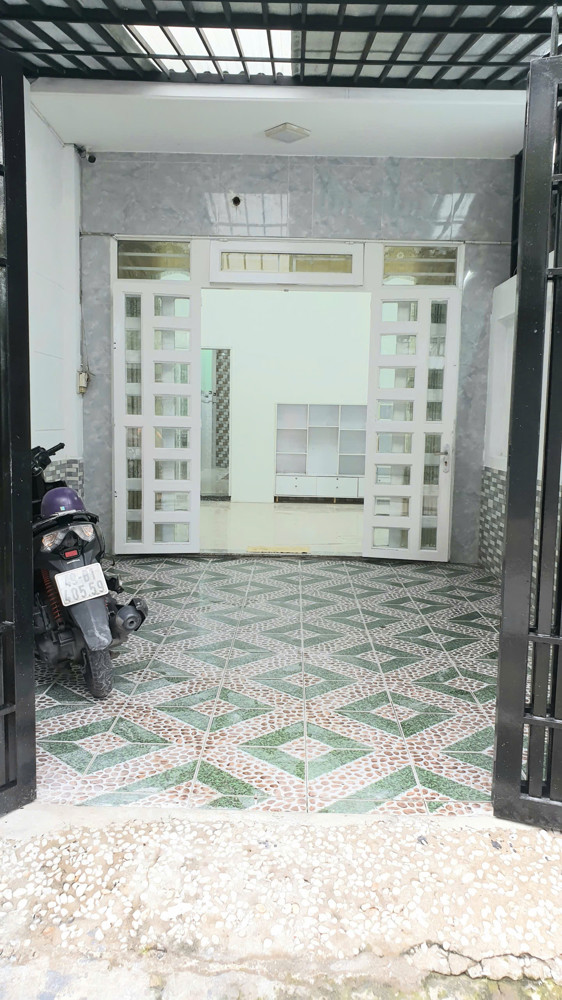 Cho Thuê Nhà nguyên căn Đường 22, P.Linh Đông, Thủ Đức – 4x18m, 1 trệt 2 lầu, 4PN4WC, sân ô tô