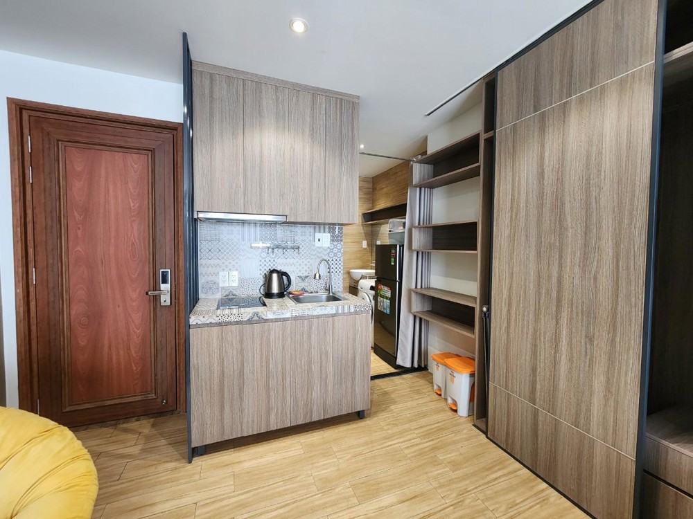 CĂN HỘ STUDIO BAN CÔNG FULL NỘI THẤT MÁY GIẶT RIÊNG NGAY SÂN BAY TÂN SƠN NHẤT - TÂN BÌNH