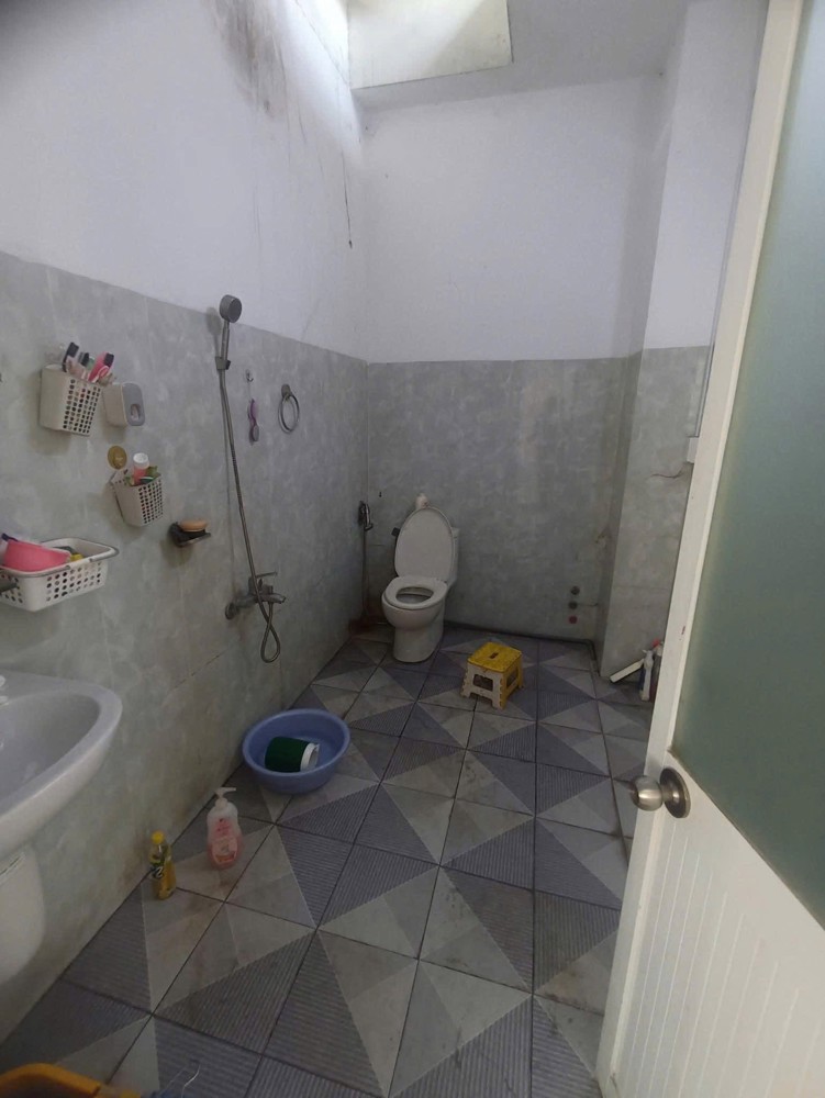 (10tr) Cho Thuê Nhà Hẻm Tải, P.Linh Chiểu, Thủ Đức (Gần ĐH Ngân Hàng) - 5pn2wc