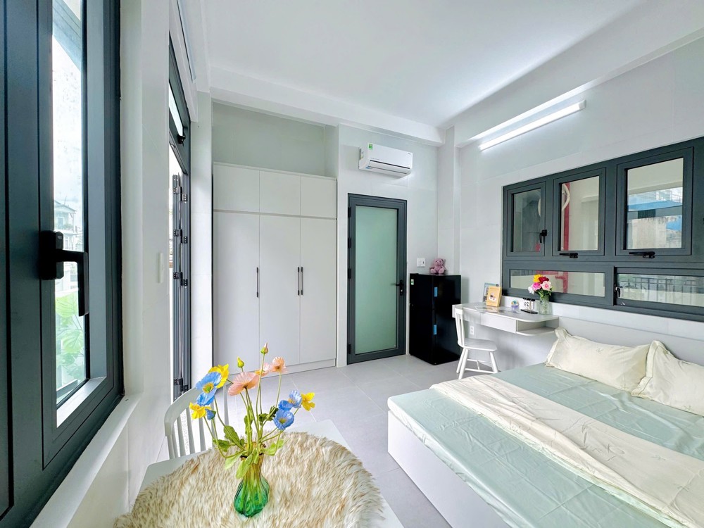 DUPLEX BAN CÔNG FULL NỘI THẤT NGAY ĐẠI HỌC VĂN HIẾN - TÂN BÌNH