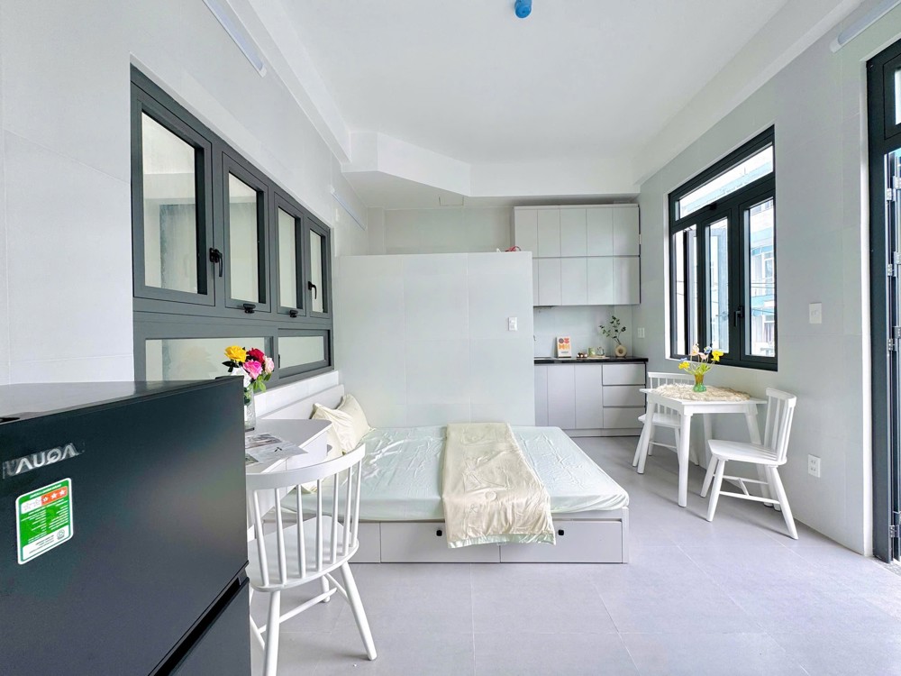 DUPLEX BAN CÔNG FULL NỘI THẤT NGAY ĐẠI HỌC VĂN HIẾN - TÂN BÌNH