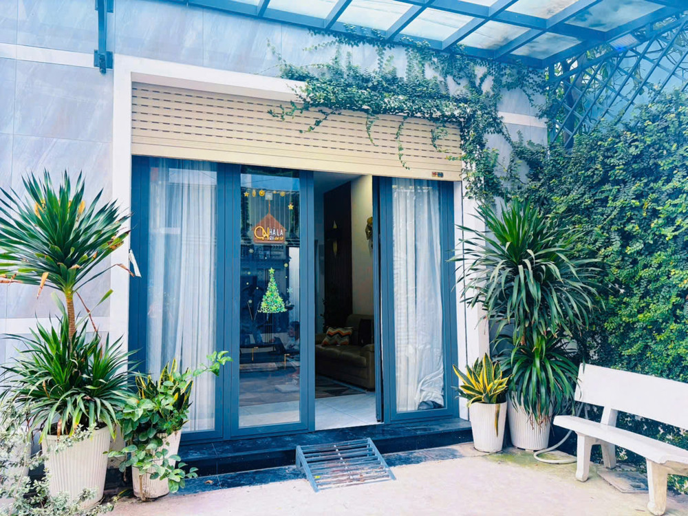 (17tr) Cho thuê nhà góc 2MT Đường 22 Linh Đông_4PN3WC_180m²_đậu ô tô_17tr TL