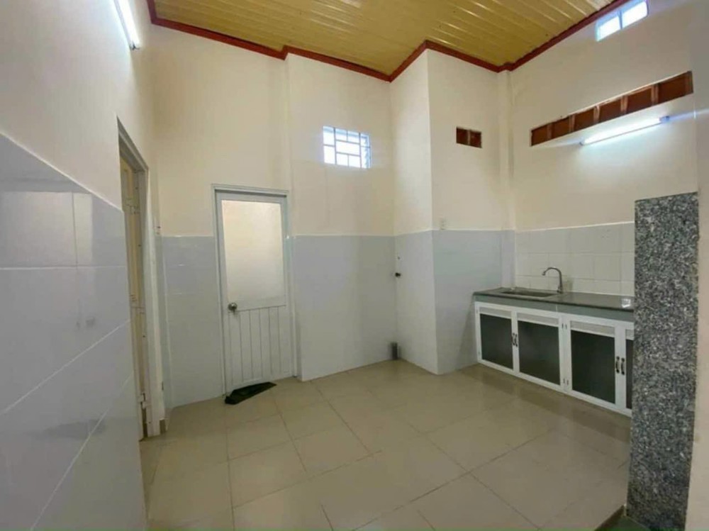 (10tr) Cho thuê nhà Đường số 4 Linh Tây, DT 105m² 4PN2WC sân rộng gần chợ giá 10tr/tháng