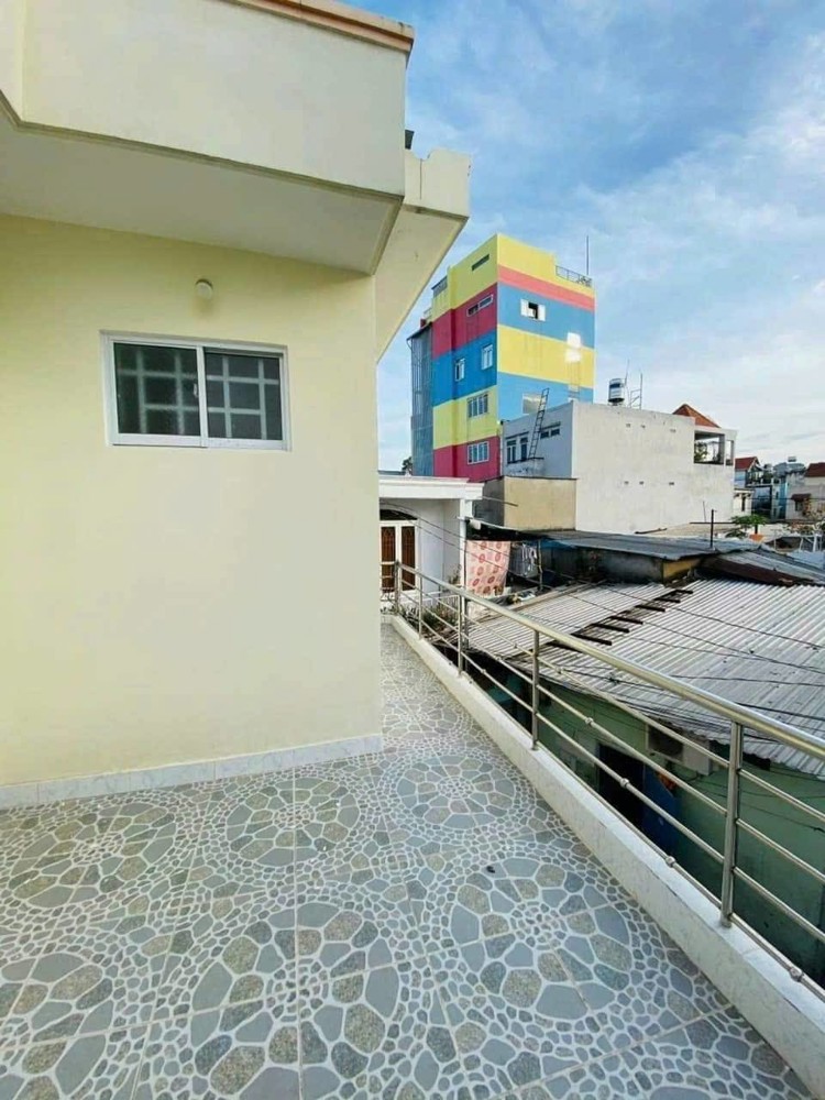 (10tr) Cho thuê nhà Đường số 4 Linh Tây, DT 105m² 4PN2WC sân rộng gần chợ giá 10tr/tháng