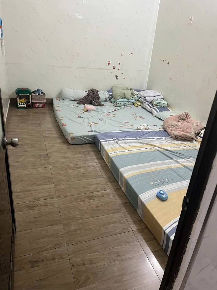 (5.5tr) Cho thuê nhà Đường 11, P.Trường Thọ. 5x13m 1PN1wc hẻm xe hơi