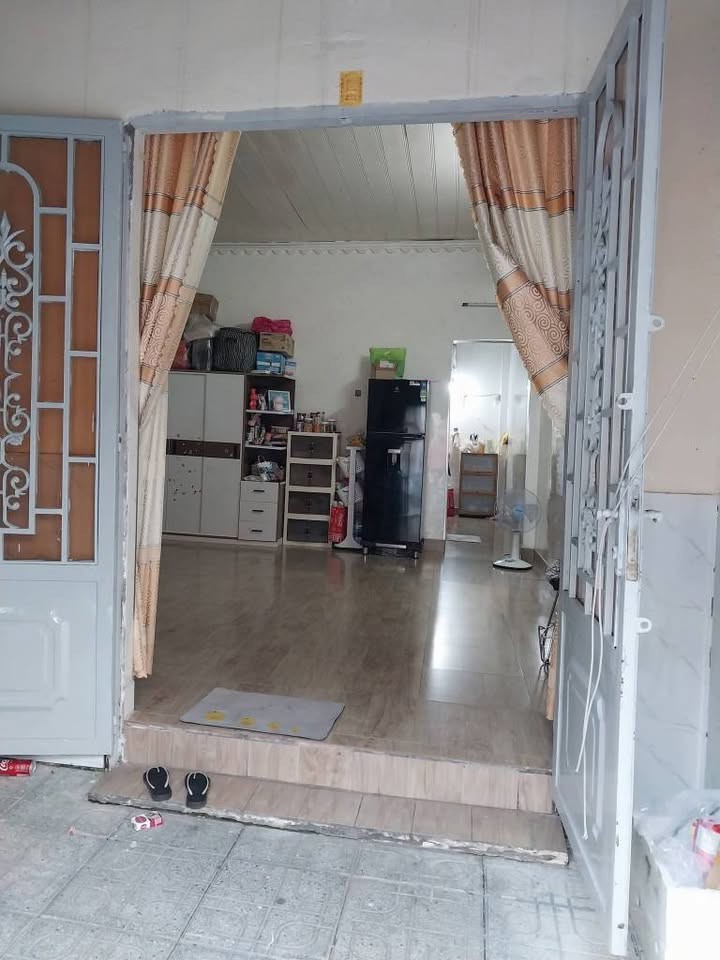 (5.5tr) Cho thuê nhà Đường 11, P.Trường Thọ. 5x13m 1PN1wc hẻm xe hơi