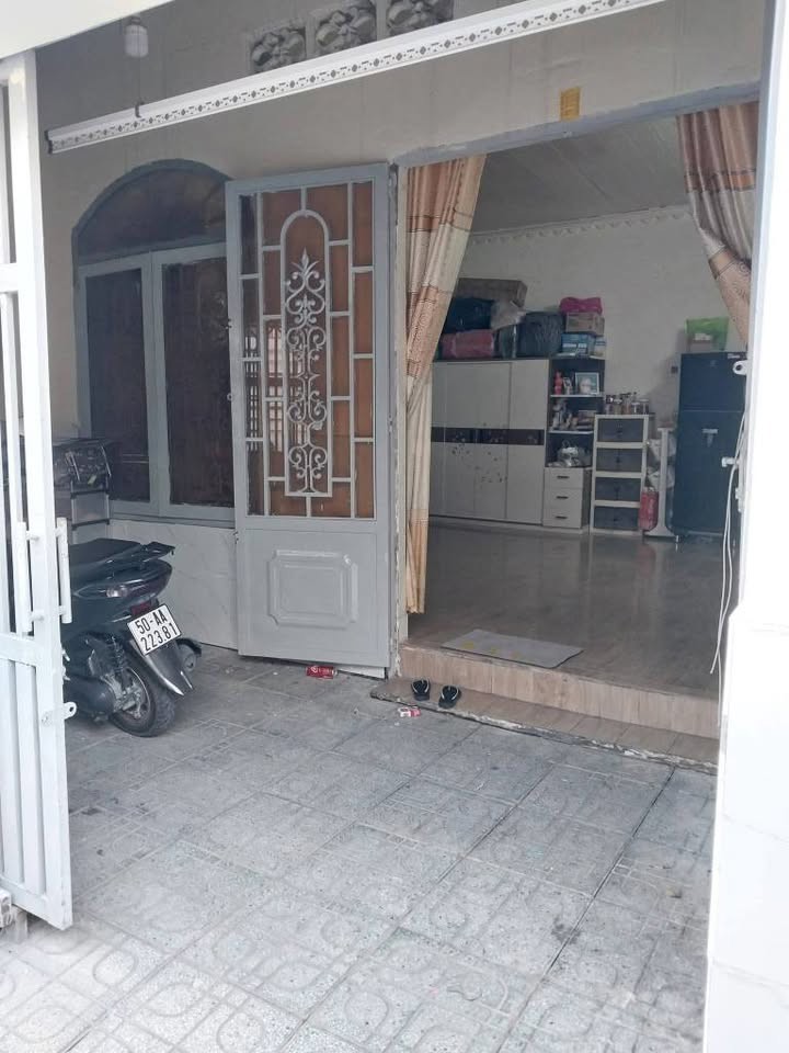 (5.5tr) Cho thuê nhà Đường 11, P.Trường Thọ. 5x13m 1PN1wc hẻm xe hơi