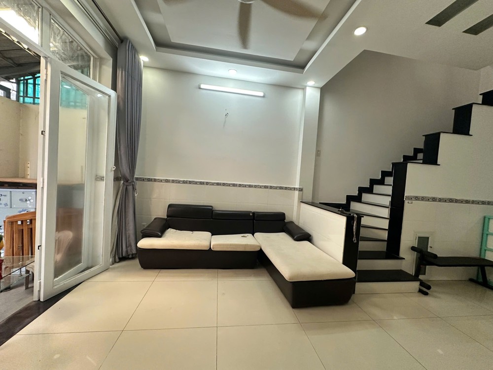 (14tr) Cho Thuê Nhà nguyên căn Đường 40, Hiệp Bình Chánh, 4PN 3WC, full nội thất gần PVĐ – 14tr