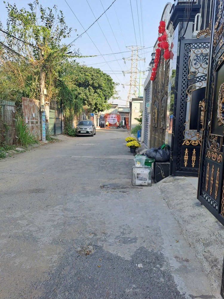 (8tr) Nhà hẻm 6m đường 22 Linh Đông – 70m² – cấp 4 – 1PN 1WC – sân đậu ô tô [441]