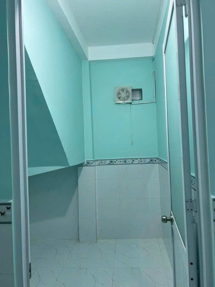 (7.5tr) Nhà 4x17m 1 trệt 1 lầu 2PN 2WC đường 11 Trường Thọ giá 7.5tr