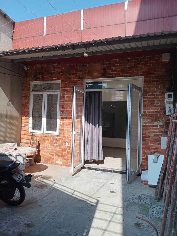 (Giá 8tr) Chính chủ nhà cho thuê 2PN 2WC hẻm 39 đường số 4, Linh Tây – gần chợ Thủ Đức