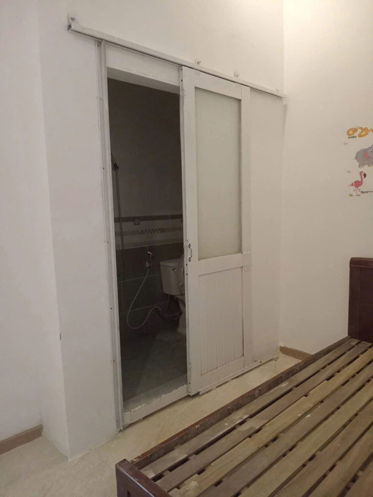 (Giá 8tr) Chính chủ nhà cho thuê 2PN 2WC hẻm 39 đường số 4, Linh Tây – gần chợ Thủ Đức