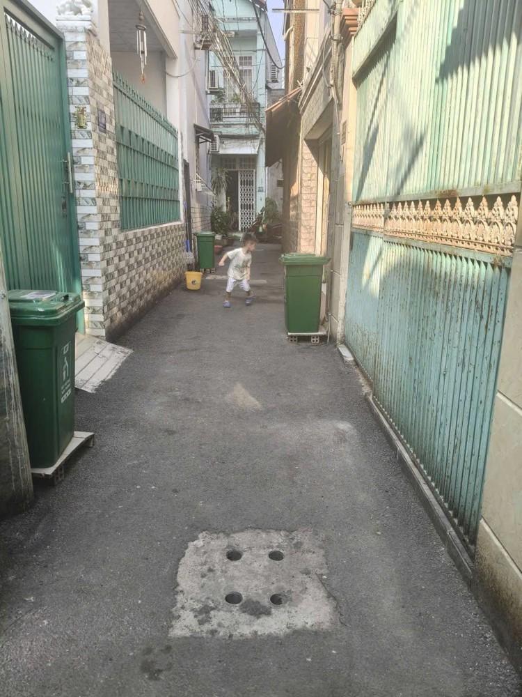 (Giá 6tr) Chính chủ nhà cho thuê 1 trệt 1 lầu 2PN mới đẹp, hẻm 21 đường 45 Hiệp Bình Chánh