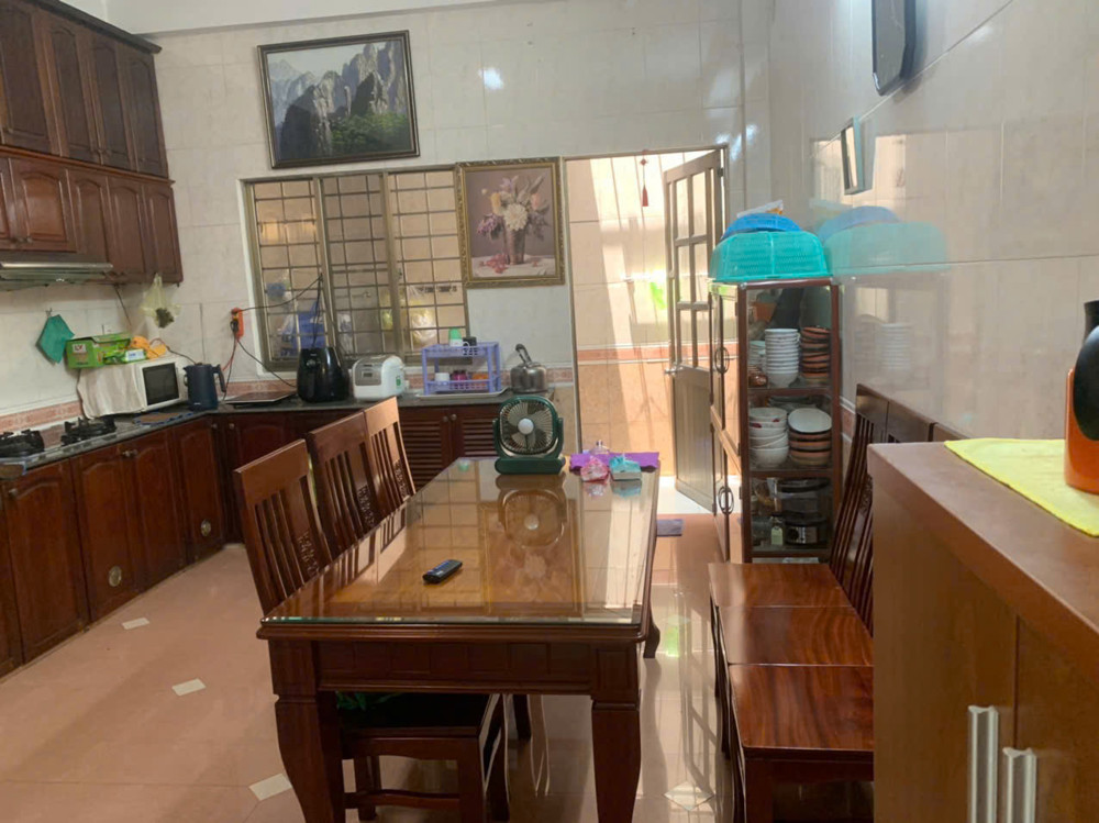 (Giá 25tr) Chính Chủ - Nhà phố Mặt Tiền Đường 21 P. Linh Chiểu, 3PN 4WC, 3PN4WC, xe hơi đậu cửa