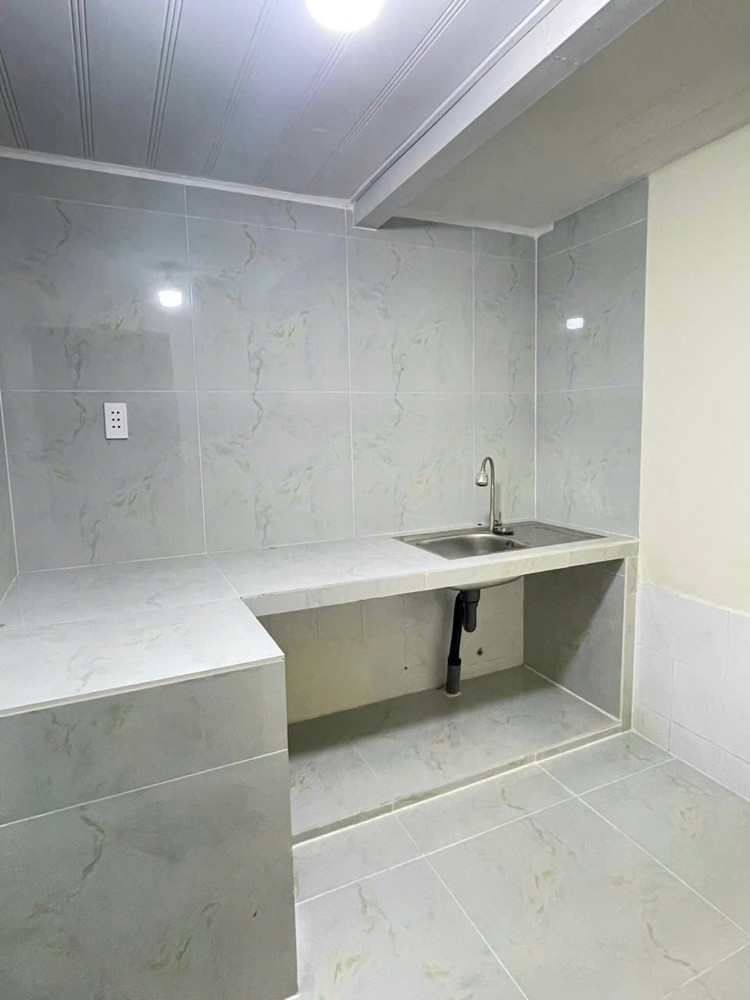 (Giá 8tr) Nhà nguyên căn Đường 26, P. Linh Đông – full máy lạnh – 8tr/tháng - 2pn1wc - hẻm xe tải