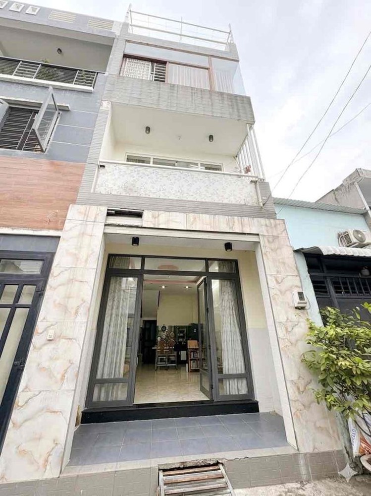 (11tr) Nhà  Cho Thuê 3PN 3WC Đường Phạm Văn Đồng, P. Linh Tây – hẻm ô tô