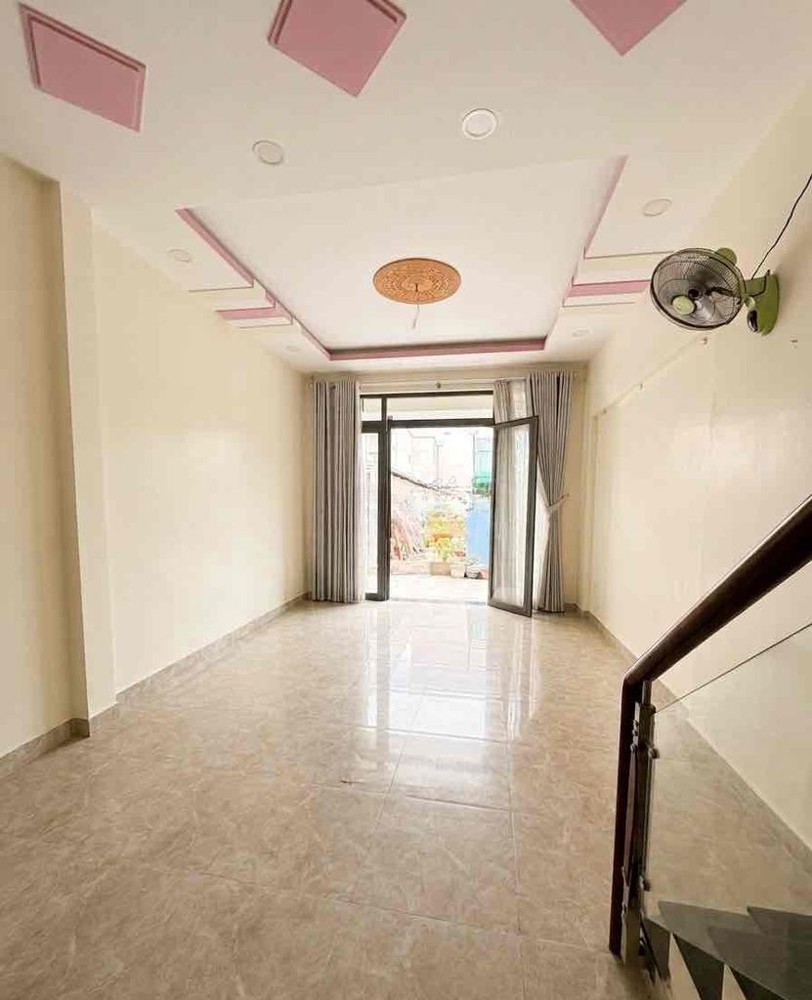 (11tr) Nhà  Cho Thuê 3PN 3WC Đường Phạm Văn Đồng, P. Linh Tây – hẻm ô tô