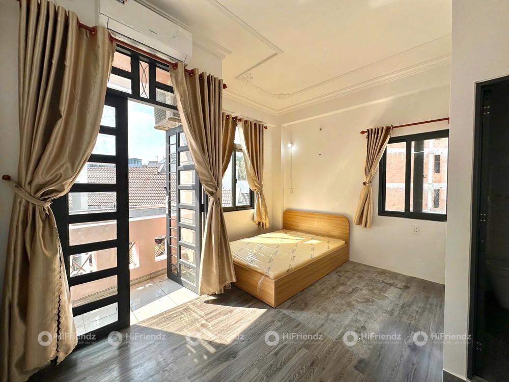 STUDIO BAN CÔNG FULL NỘI THẤT NGAY ĐH VĂN HIẾN