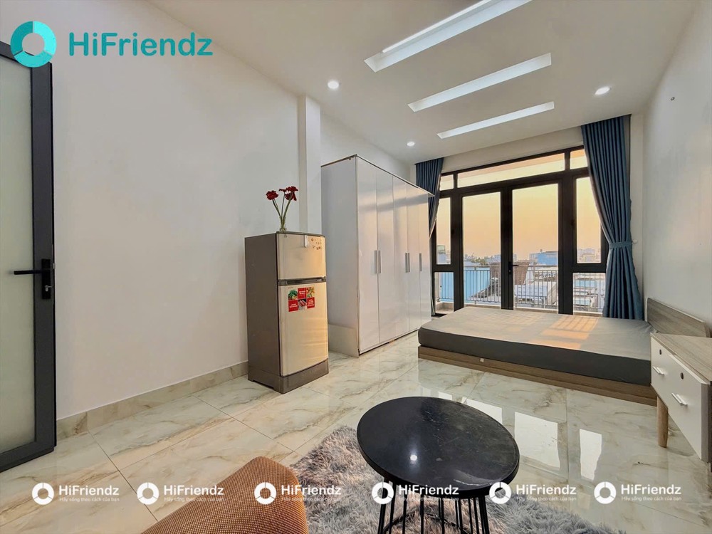 Cho thuê phòng siêu rộng có bancol full nội thất ngay ngã tư Bảy Hiền, Quận Tân Bình