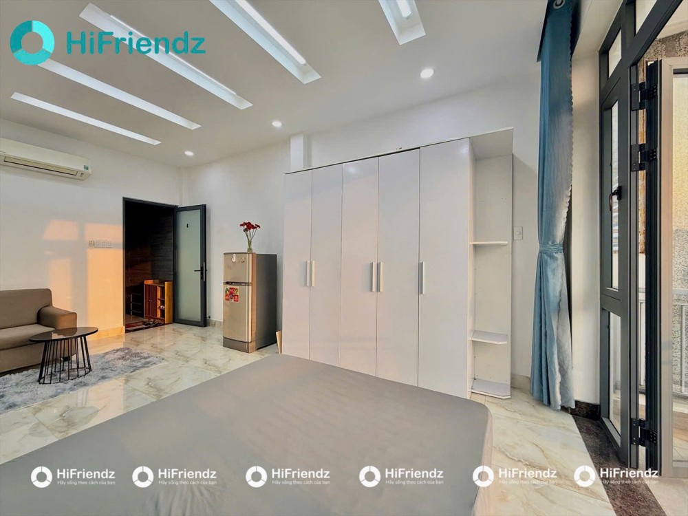 Cho thuê phòng siêu rộng có bancol full nội thất ngay ngã tư Bảy Hiền, Quận Tân Bình