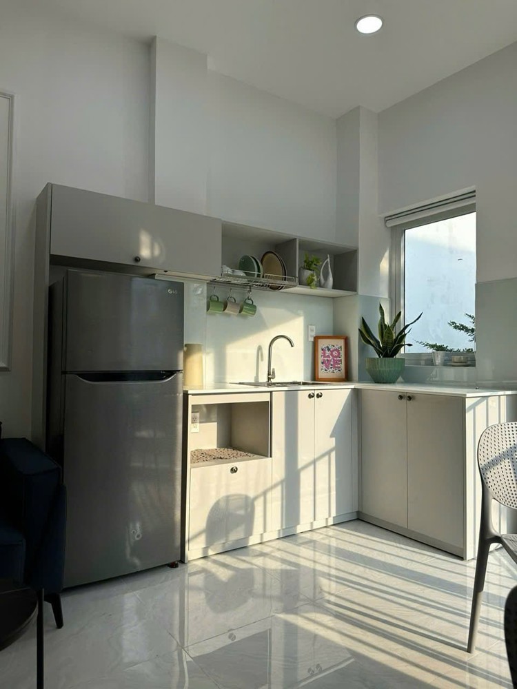 CHO THUÊ STUDIO FULL NỘI THẤT – BAN CÔNG + CỬA SỔ RỘNG – GẦN SÂN BAY TÂN SƠN NHẤT
